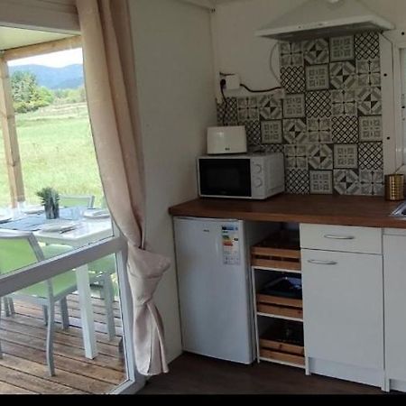 Saint-Martin-de-la-Brasque Bungalow Au Pied Du Luberon מראה חיצוני תמונה