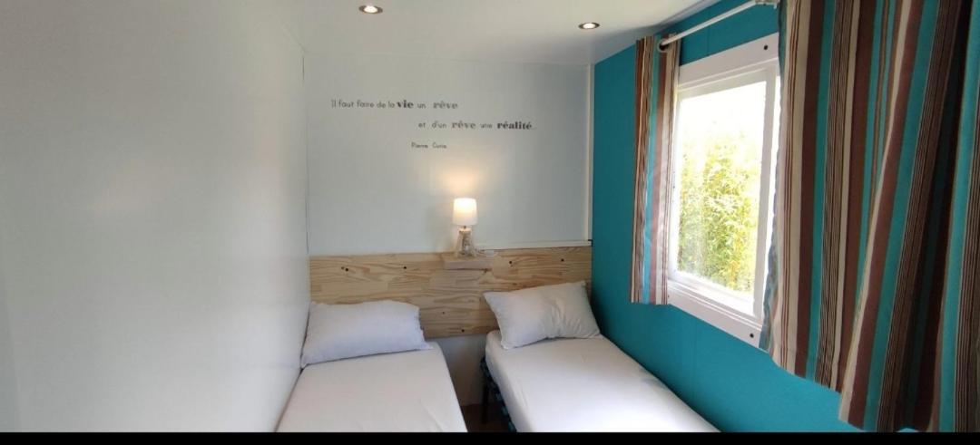 Saint-Martin-de-la-Brasque Bungalow Au Pied Du Luberon מראה חיצוני תמונה